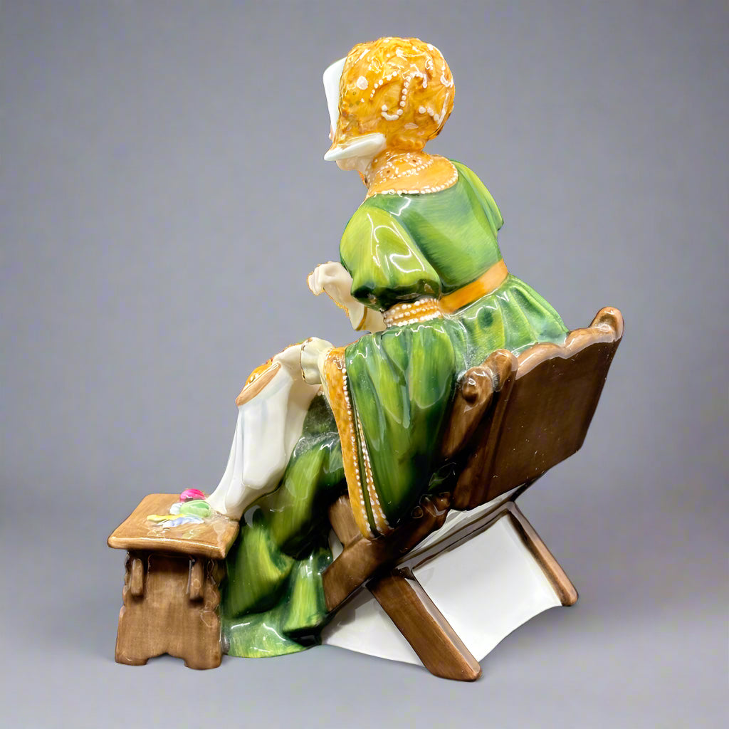 Anne of Cleves HN3356 -Side View - William Cross