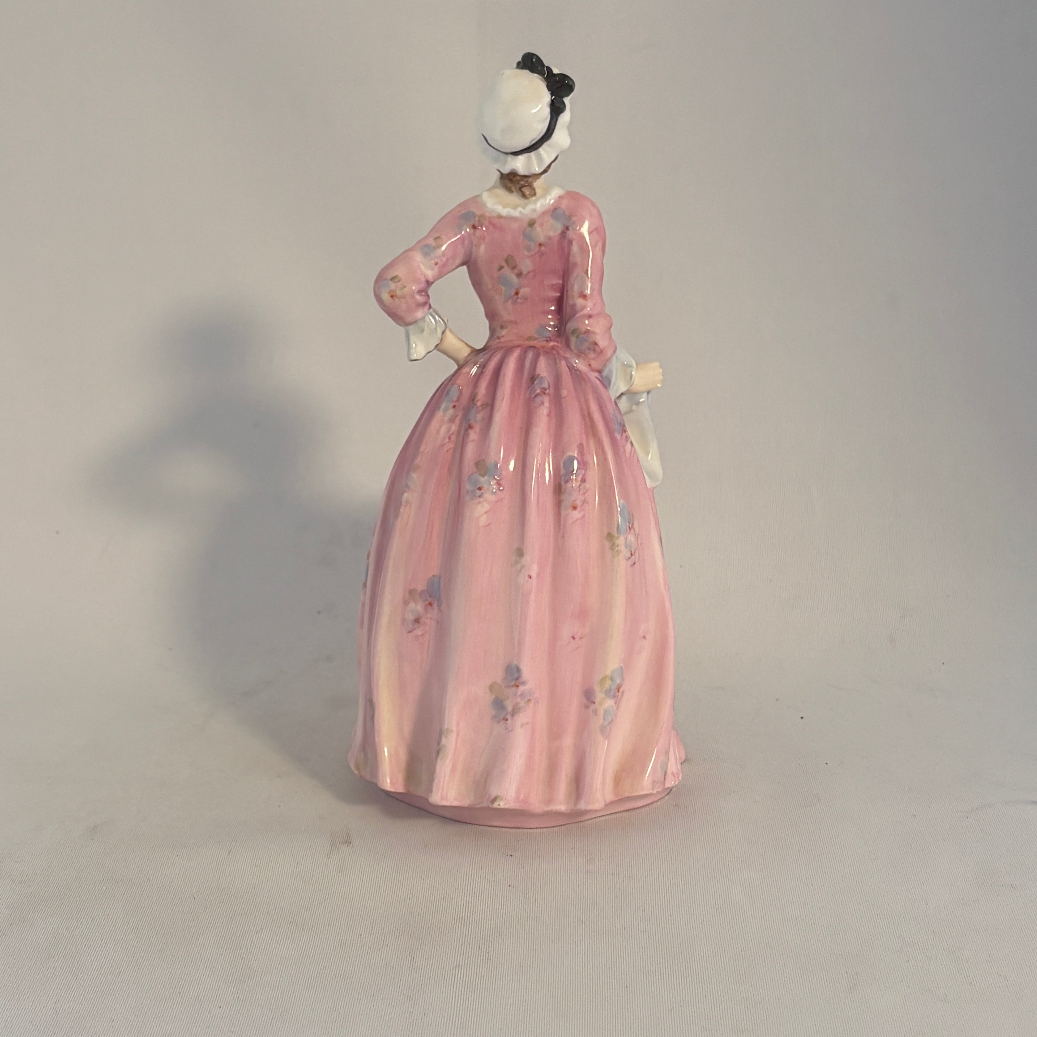 Royal Doulton Figurine Mary Jane HN1990