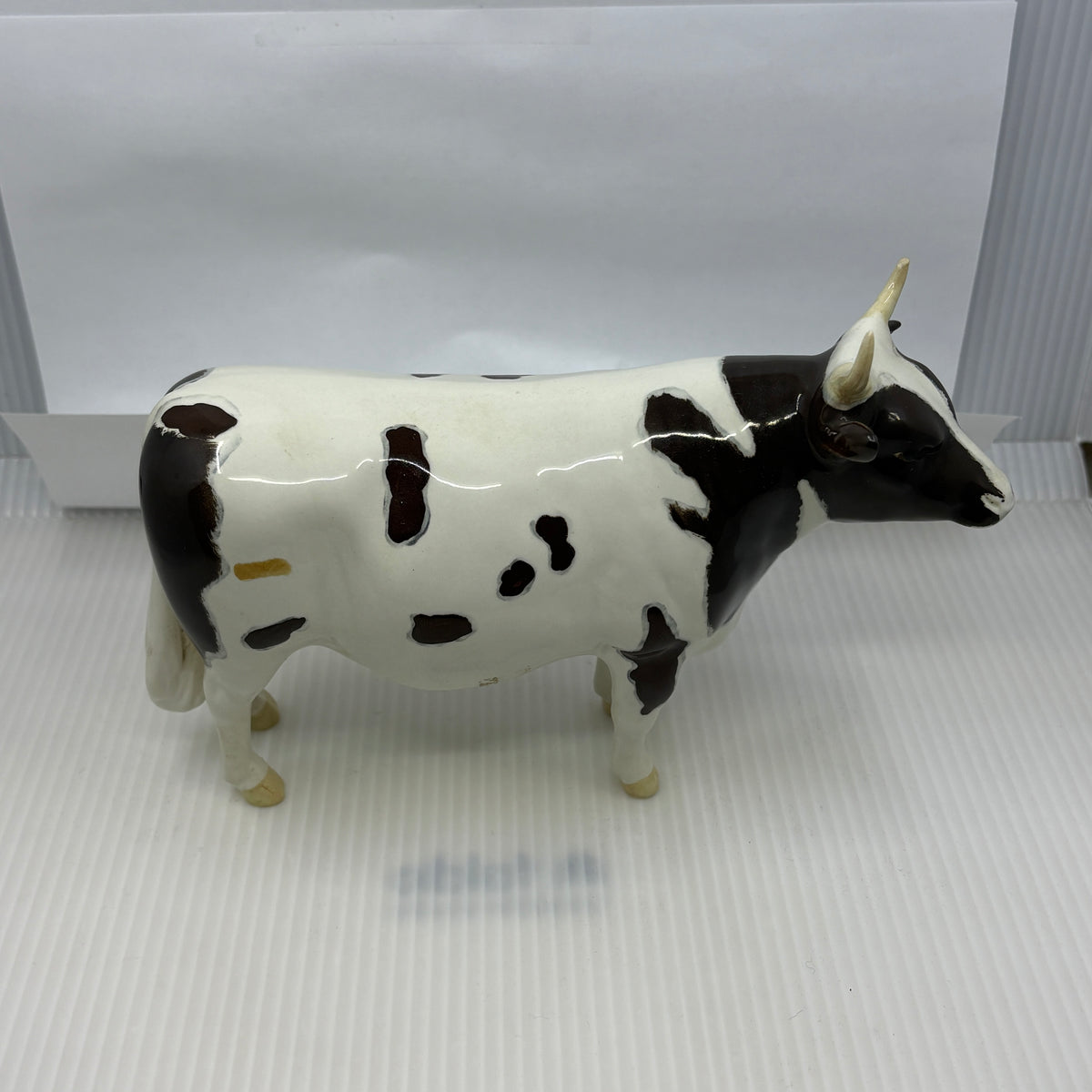 Beswick Ayrshire Bull Model 1454, main view
