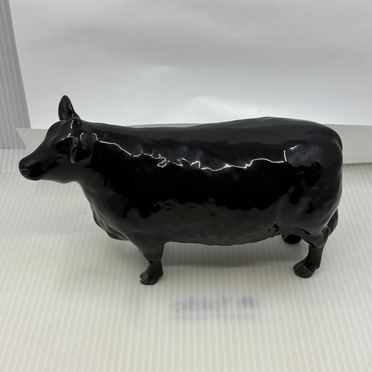 Beswick Aberdeen Angus Cow Model 1563 in black gloss, main view