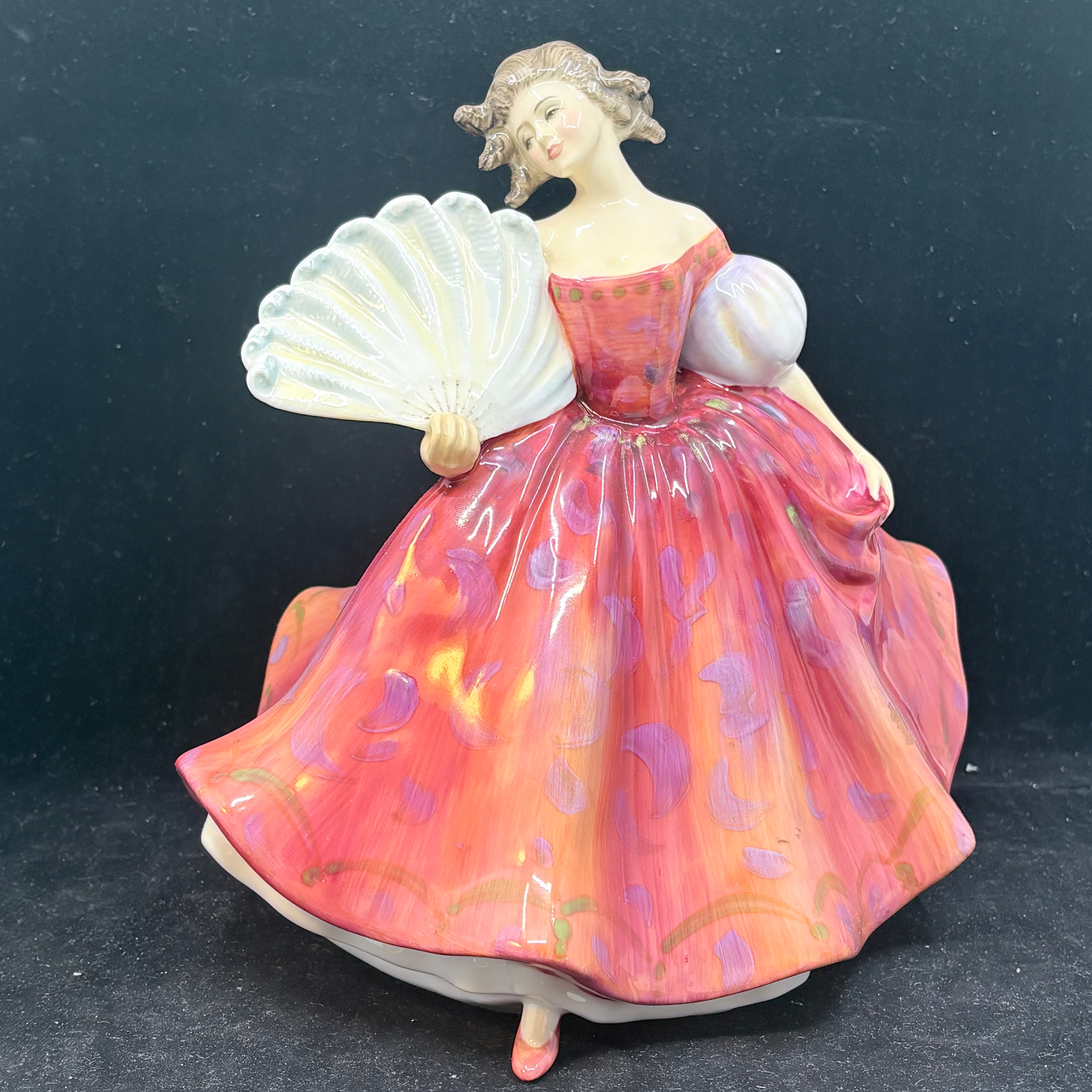 Royal Doulton Figurine Last Waltz HN2862 - William Cross