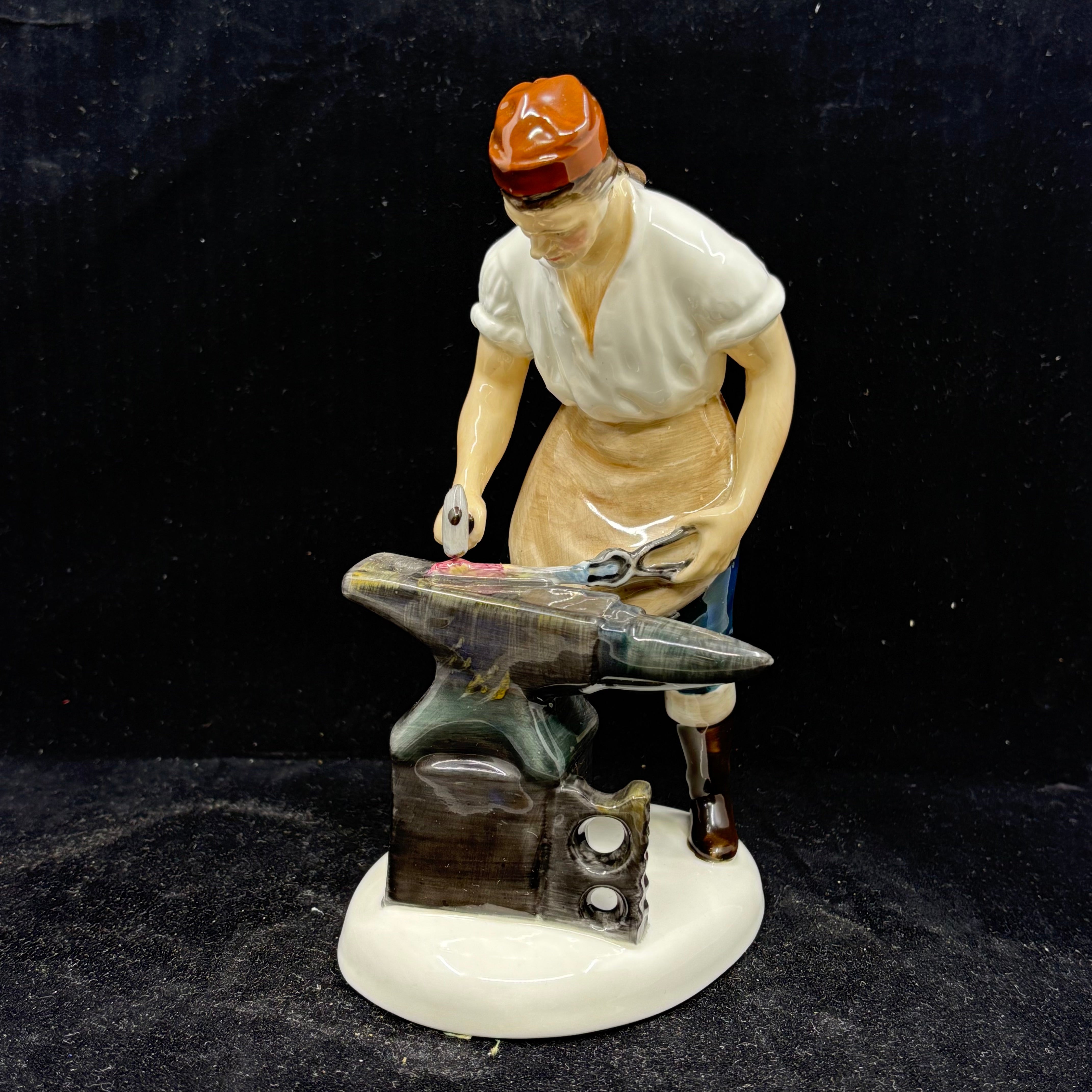 Royal Doulton Figurine The Blacksmith of Williamsburg HN2240