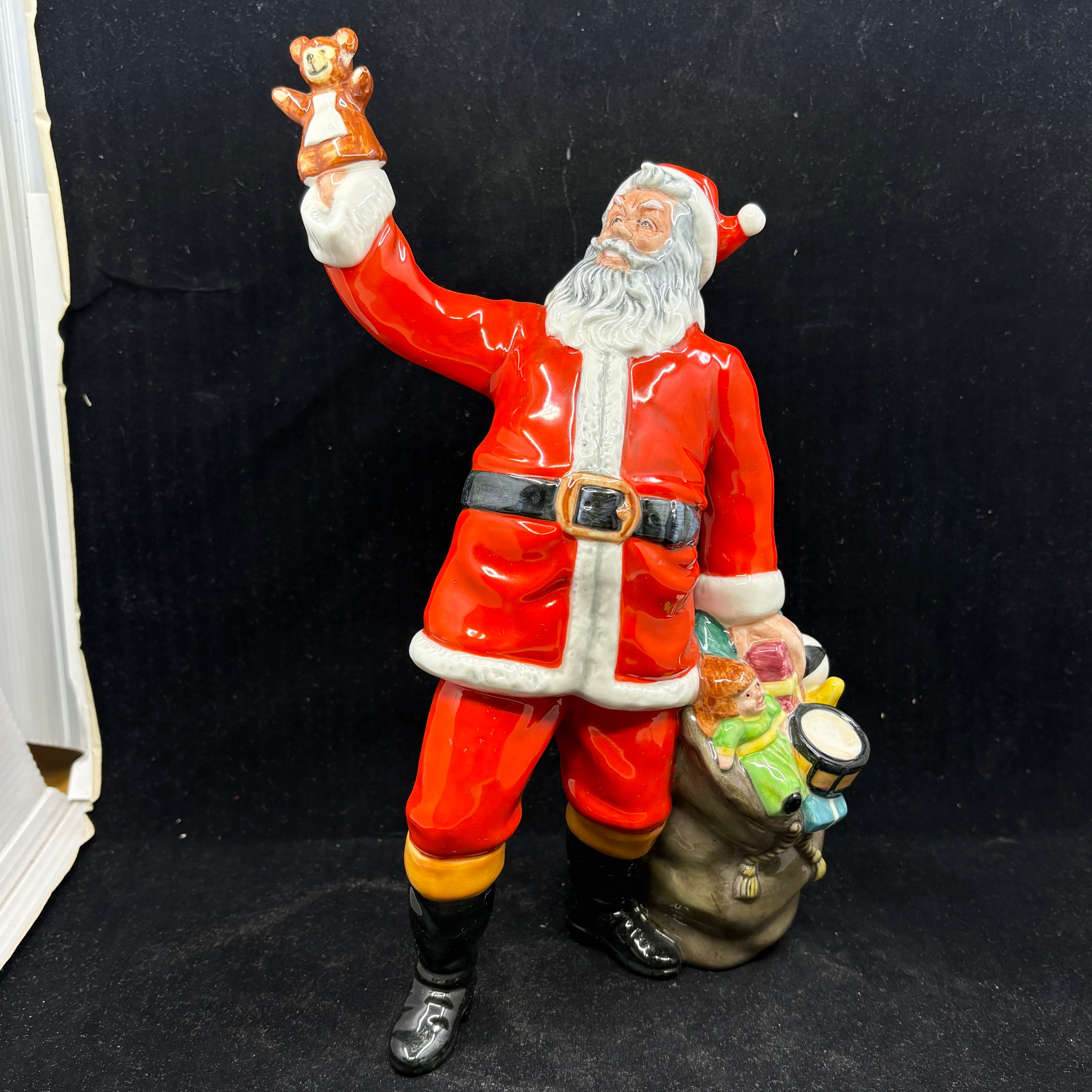 Royal Doulton Figurine Santa Claus HN2725 - William Cross