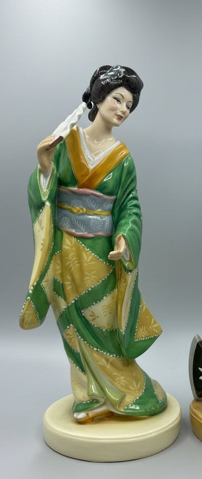 Royal Doulton Figurines Koko & Yum Yum HN2898, HN2899 - The Mikado Collection - William Cross