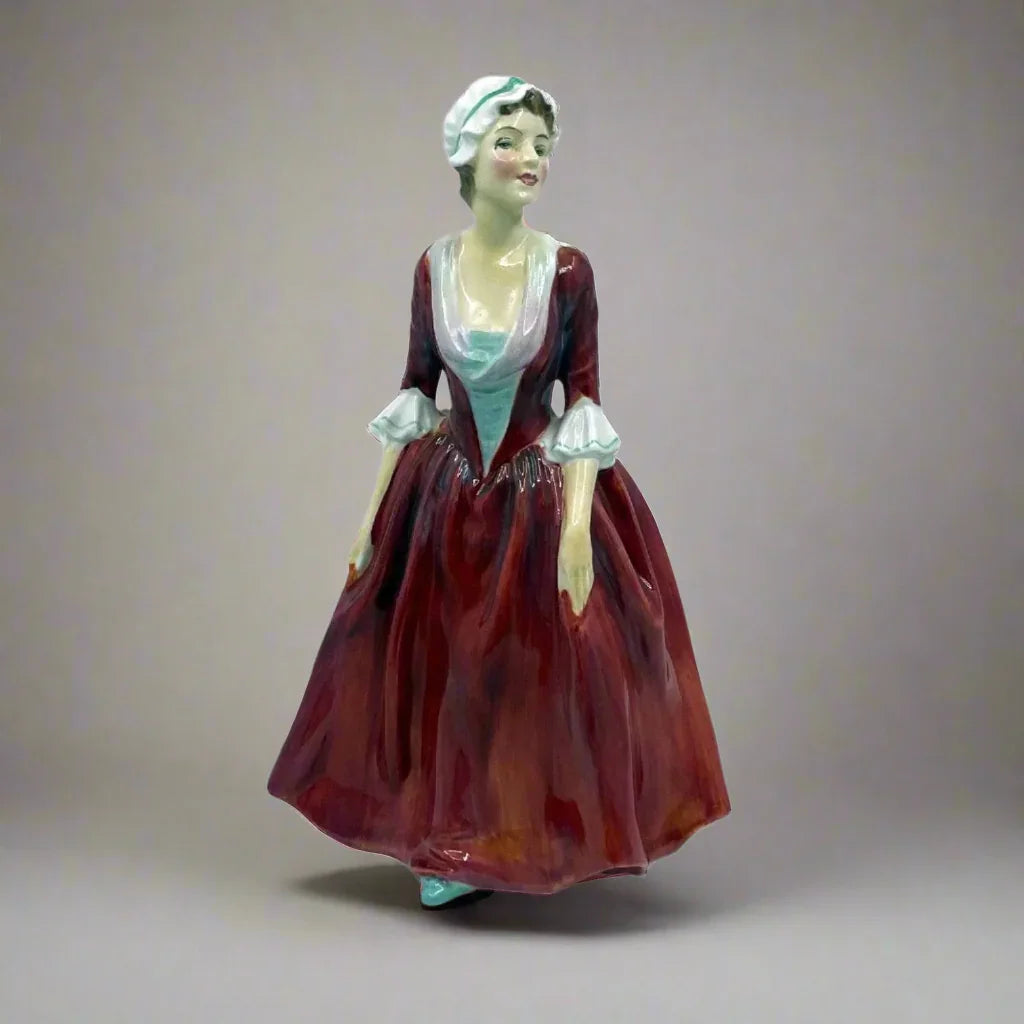 Royal Doulton Figurine Gwyneth HN2243 - William Cross