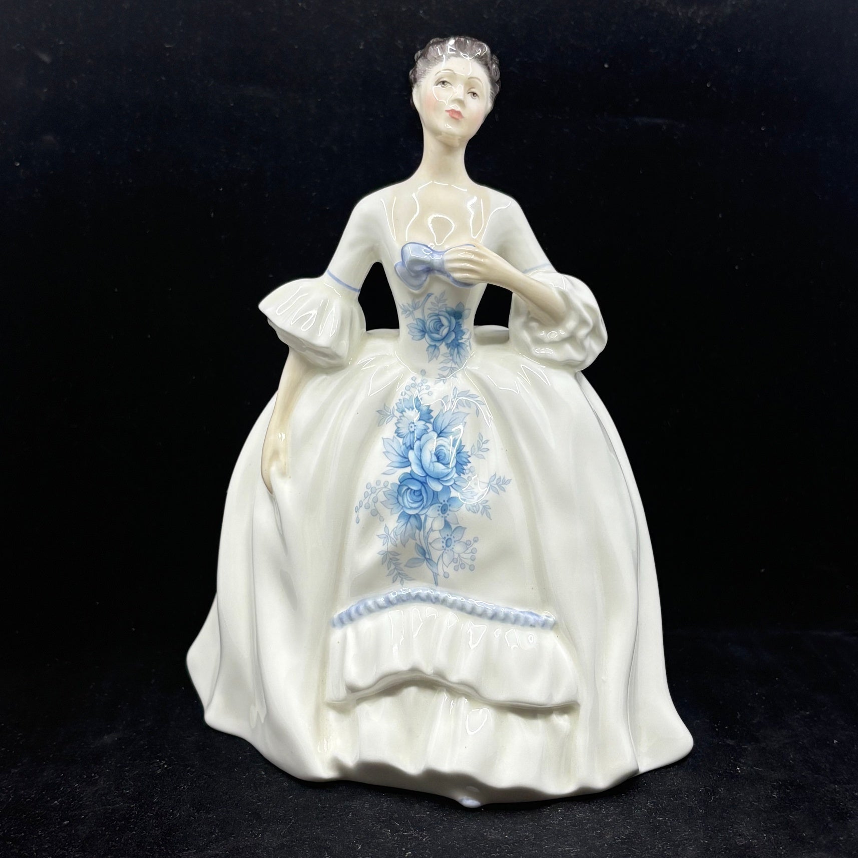 Royal Doulton Figurine Kelly HN2478 - William Cross
