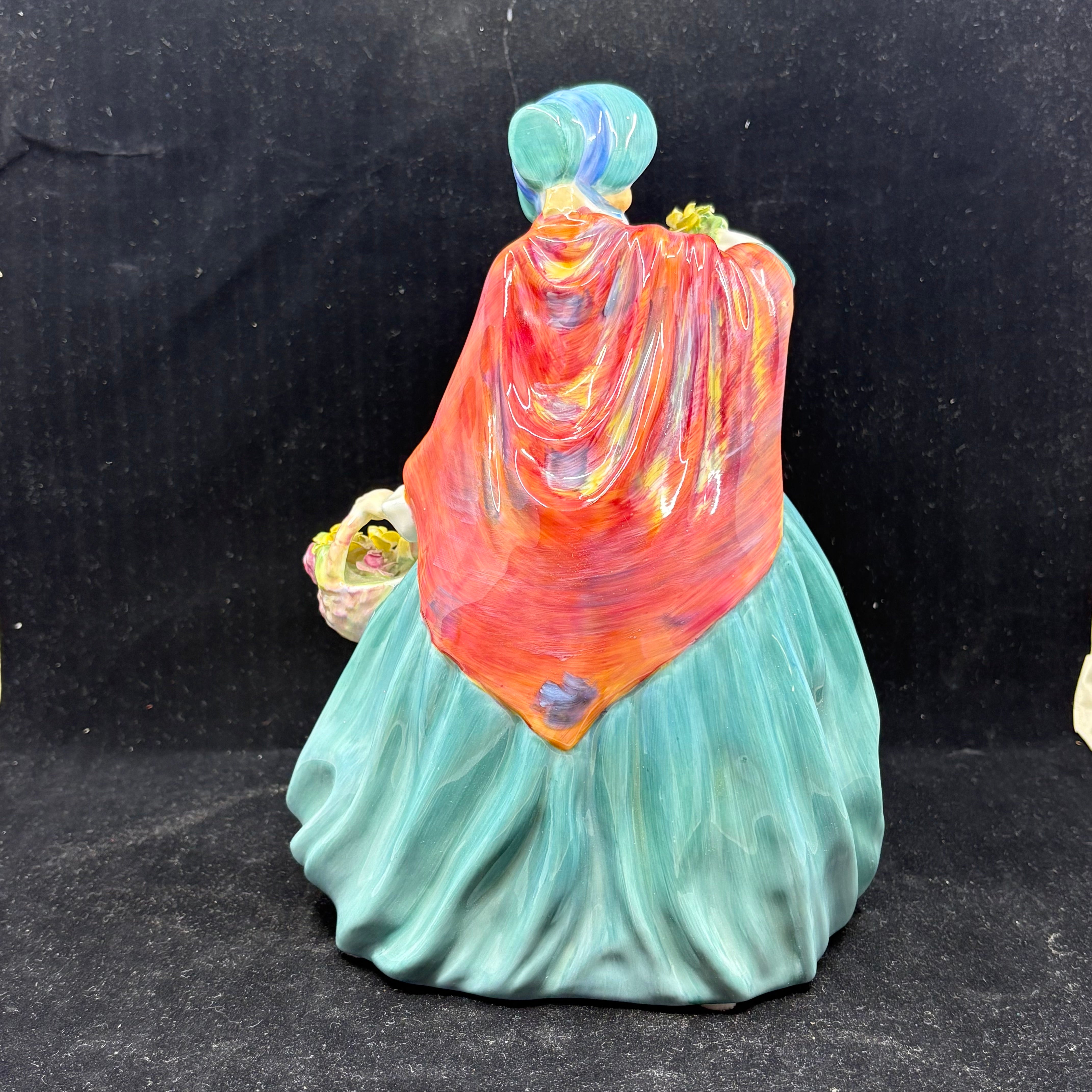 Royal Doulton Figurine Lady Charmain HN1948 - William Cross