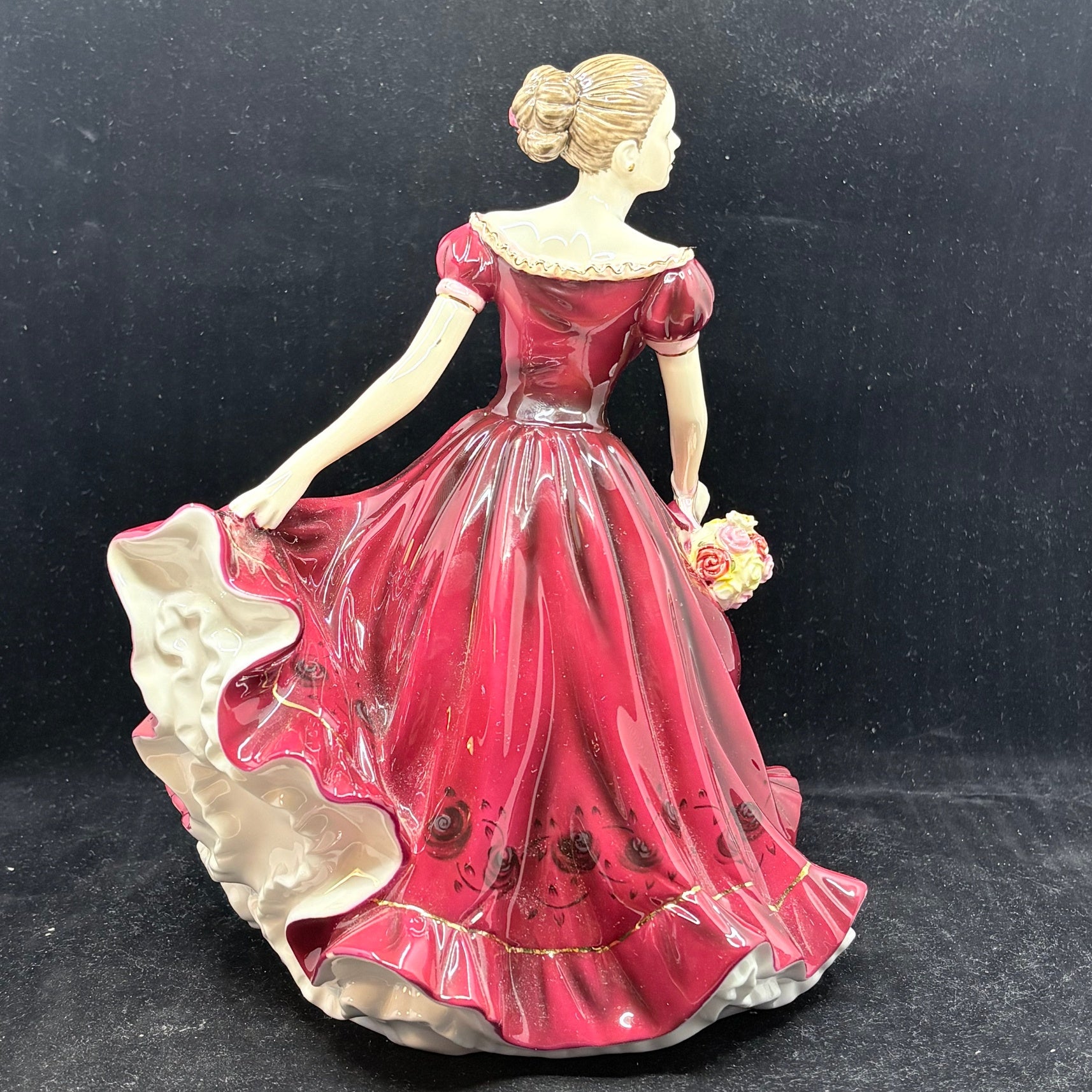 Royal Doulton Figurine Sophie HN5376 - William Cross