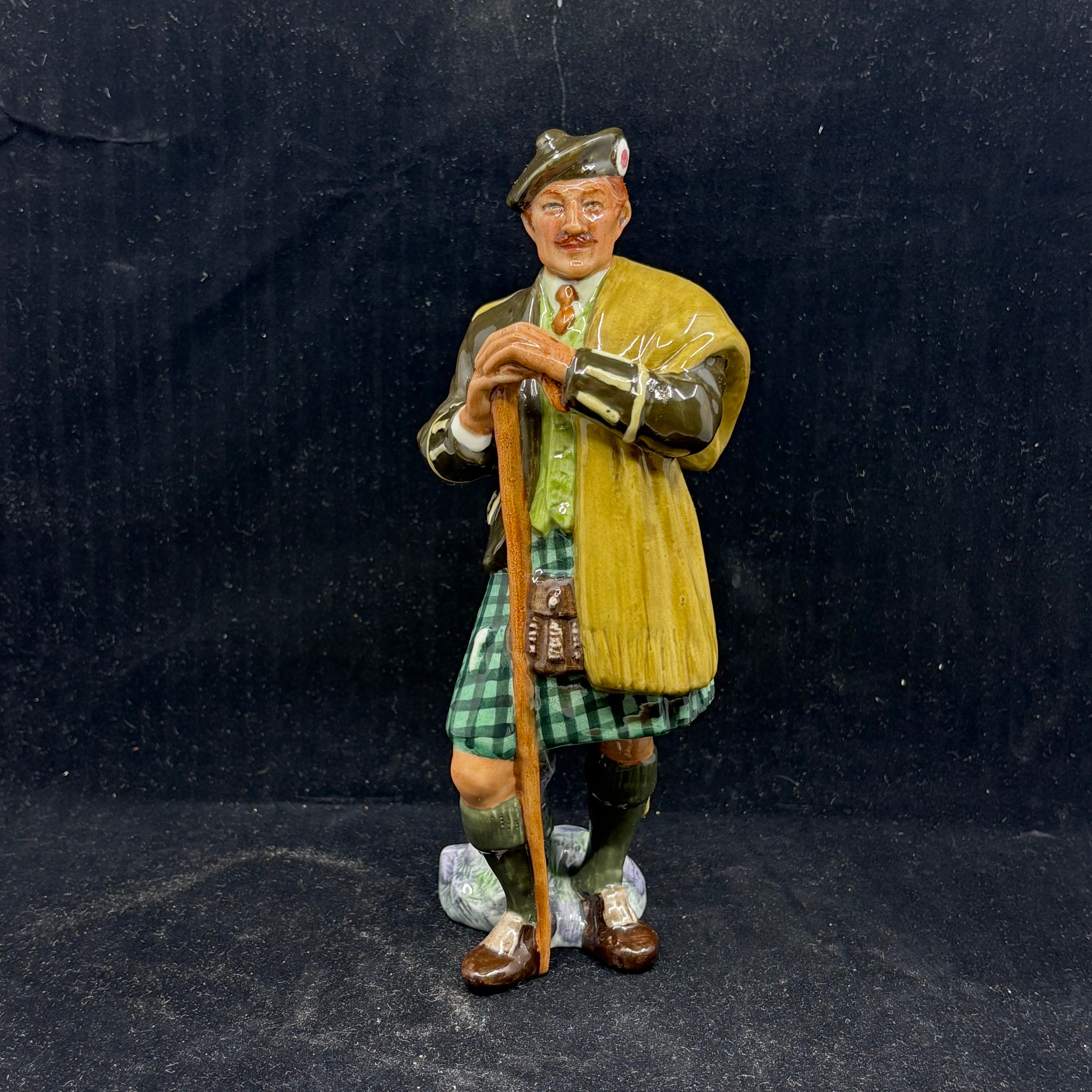 Royal Doulton Figurine The Laird HN2361 - William Cross