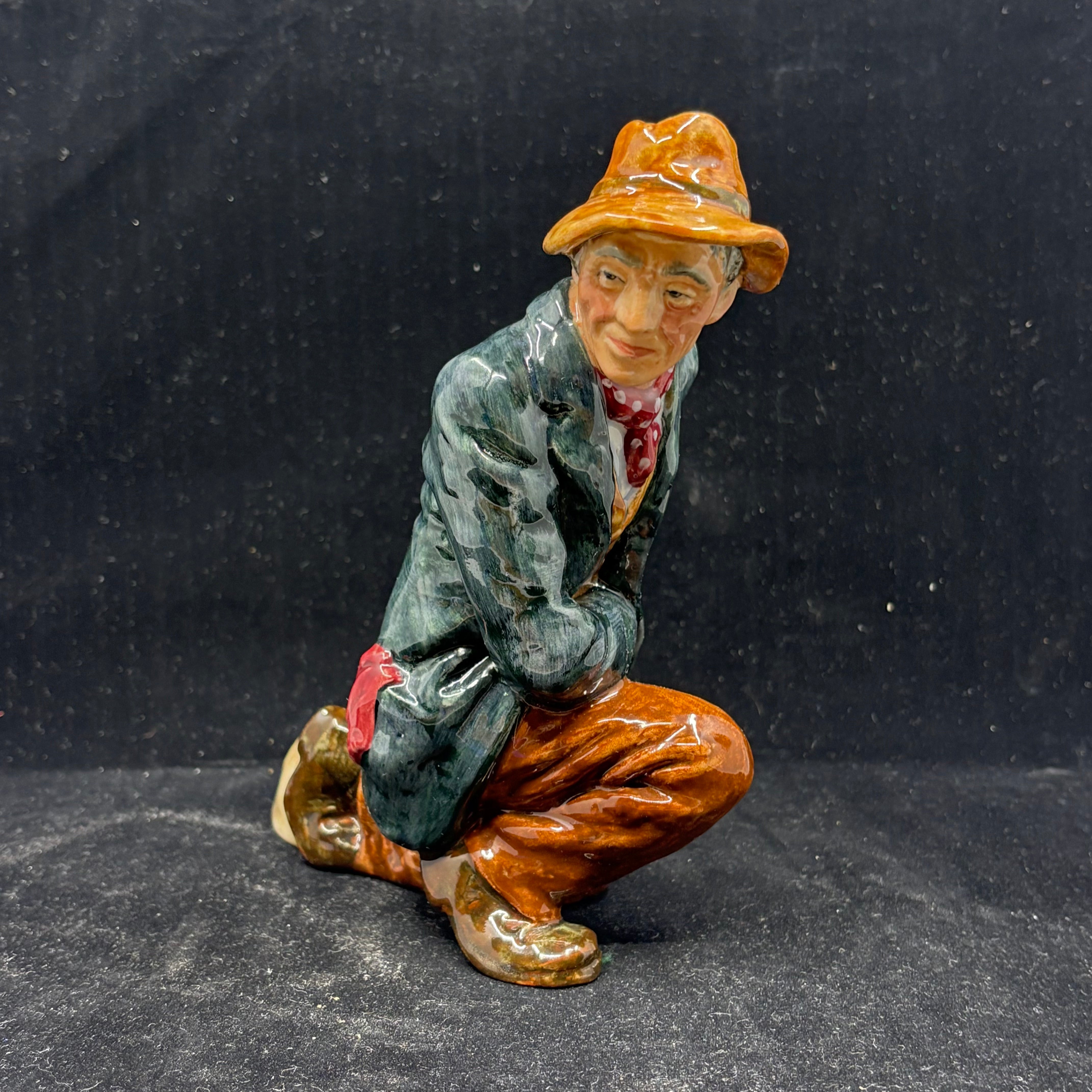 Royal Doulton Figurine The Poacher Hn2043 (1940 -1959) 6" Figurine - William Cross