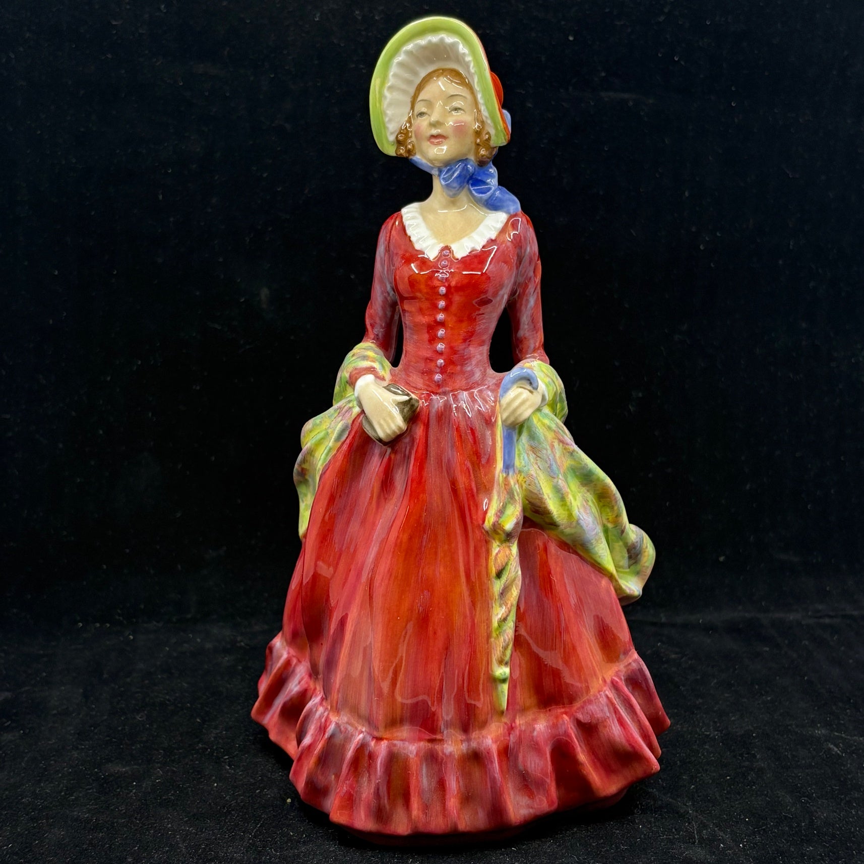 Royal Doulton Sabbath Morn HN1982- 7.25" Figurine - William Cross