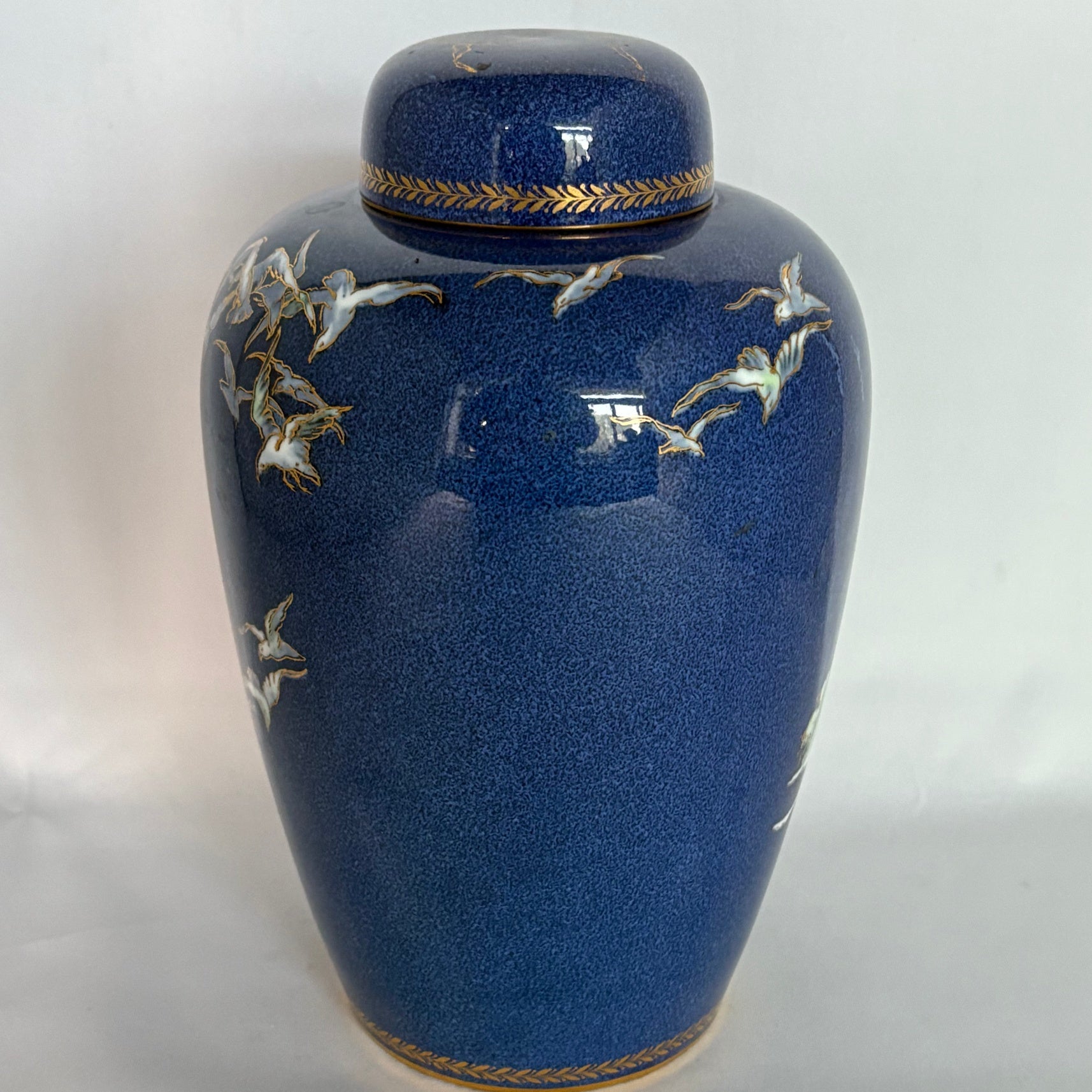 Museum quality relief molded polar bears on rare Wedgwood ginger jar documented auction piece