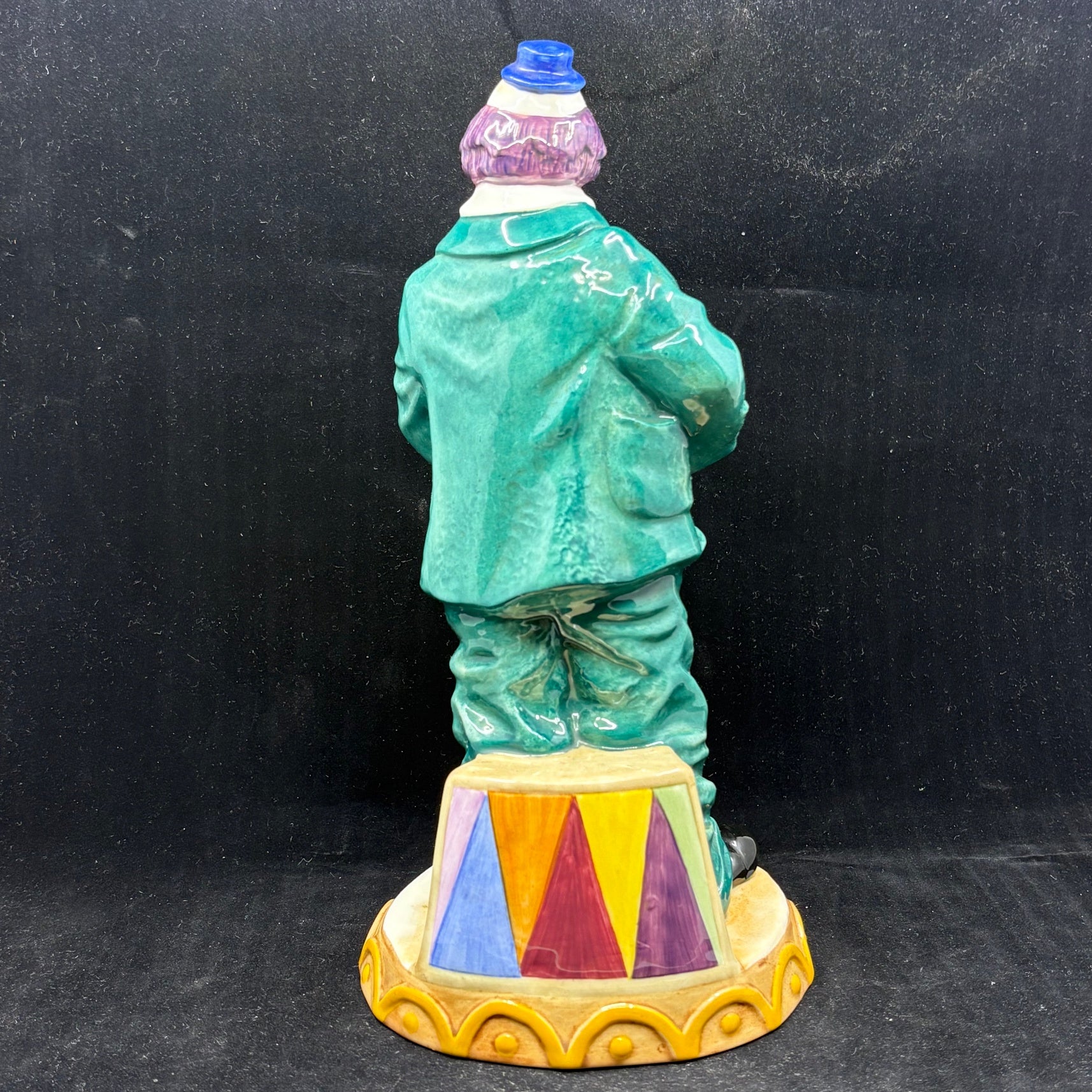 Royal Doulton Figurine Will He Wont He HN3275 - William Cross