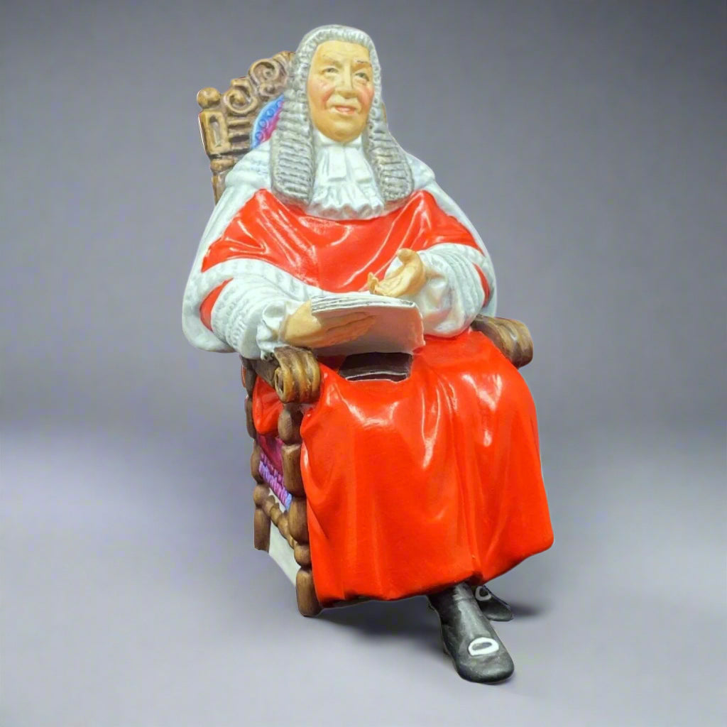 Royal Doulton Figurine Judge HN2443A - William Cross