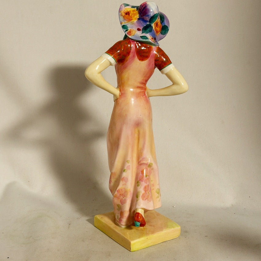 Royal Doulton Figurine The Lambeth Walk HN1881- William Cross