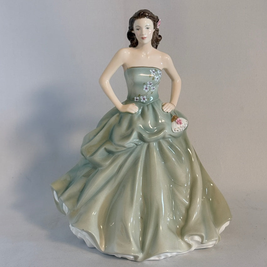 Royal Doulton Figurine Happy Birthday 2013 HN5587