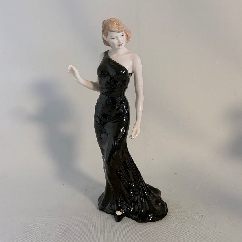 Royal Doulton Figurine Nadine HN4500