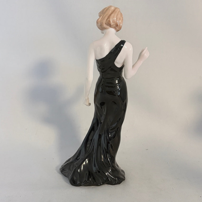 Royal Doulton Figurine Nadine HN4500