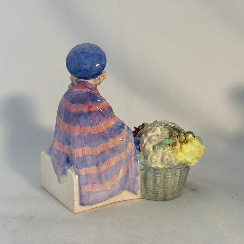 Royal Doulton Figurine Curly Knob HN1627