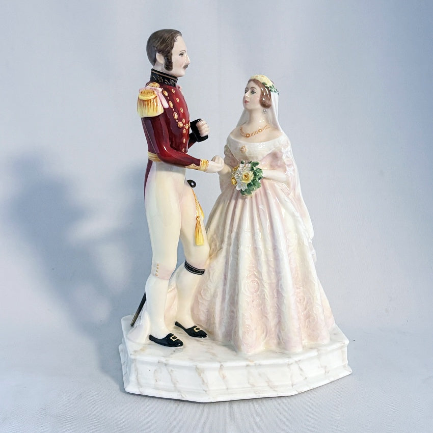 Royal Doulton Figurine Queen Victoria & Prince Albert HN3256