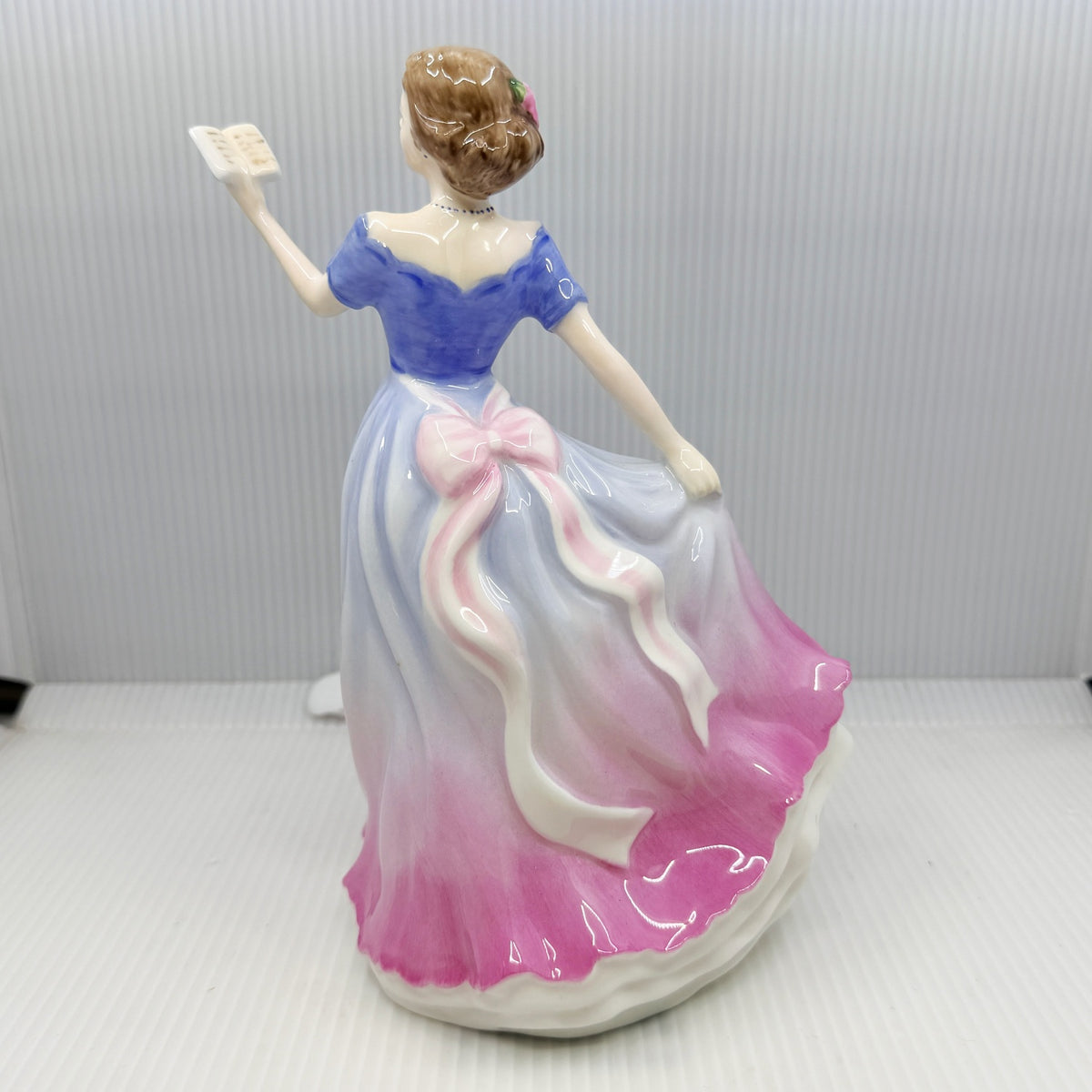 Royal Doulton Figurine Sweet Poetry HN4113