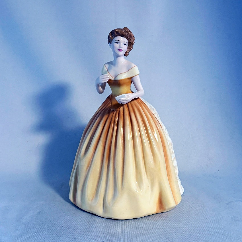Royal Doulton Figurine Sweet Rose HN4731