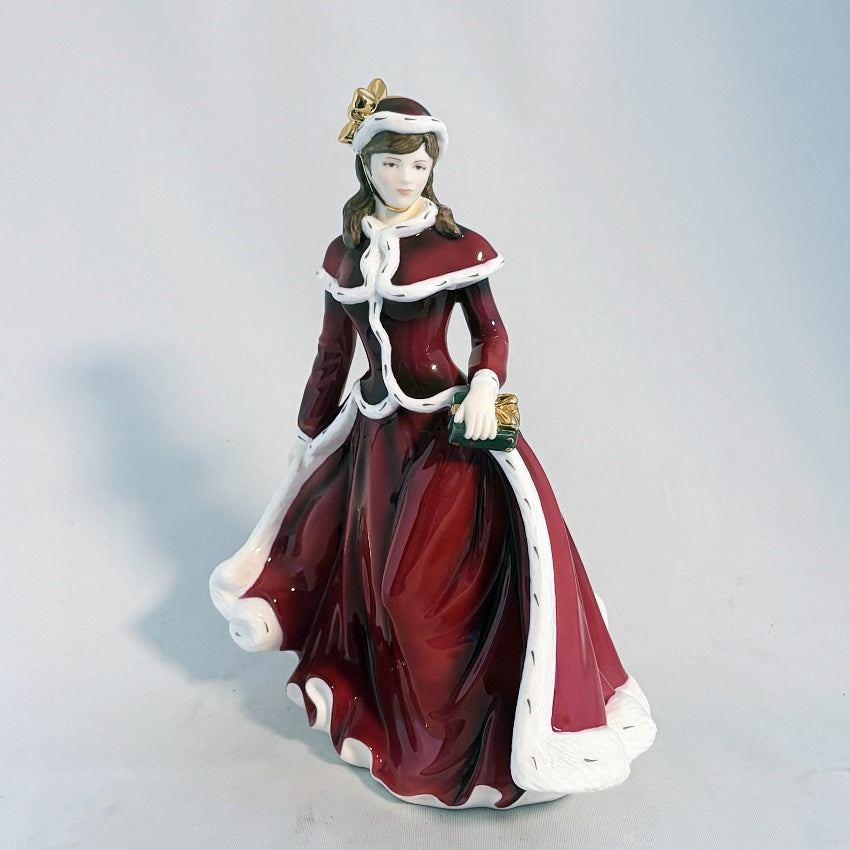 Royal Doulton Figurine Seasons Greetings 2004 HN5234