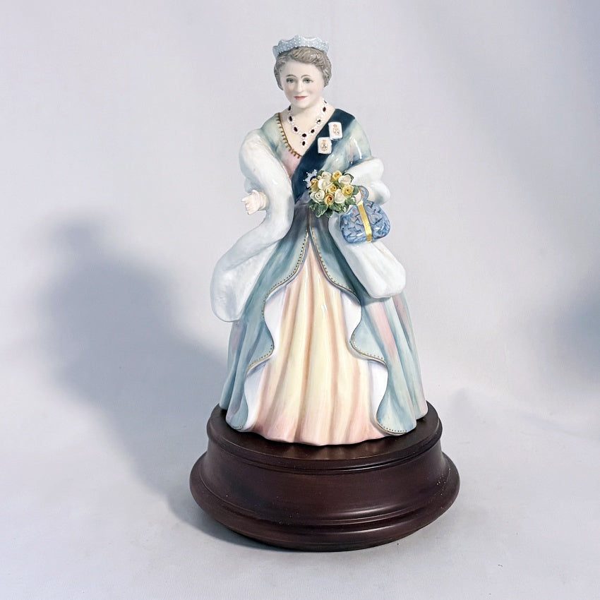 Royal Doulton Figurine Queen Elizabeth, The Queen Mother HN3189