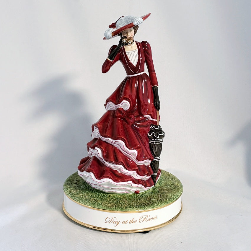 Royal Doulton Figurine Day at the Races HN5692