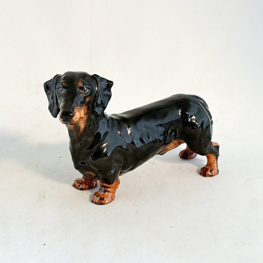 Royal Doulton Figurine Dachshund HN1128