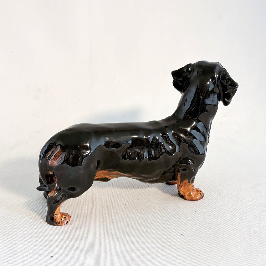 Royal Doulton Figurine Dachshund HN1128
