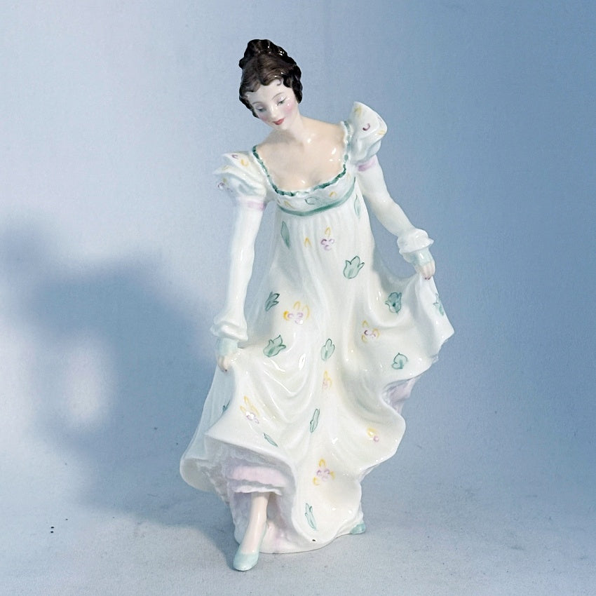 Royal Doulton Figurine Minuet HN2066
