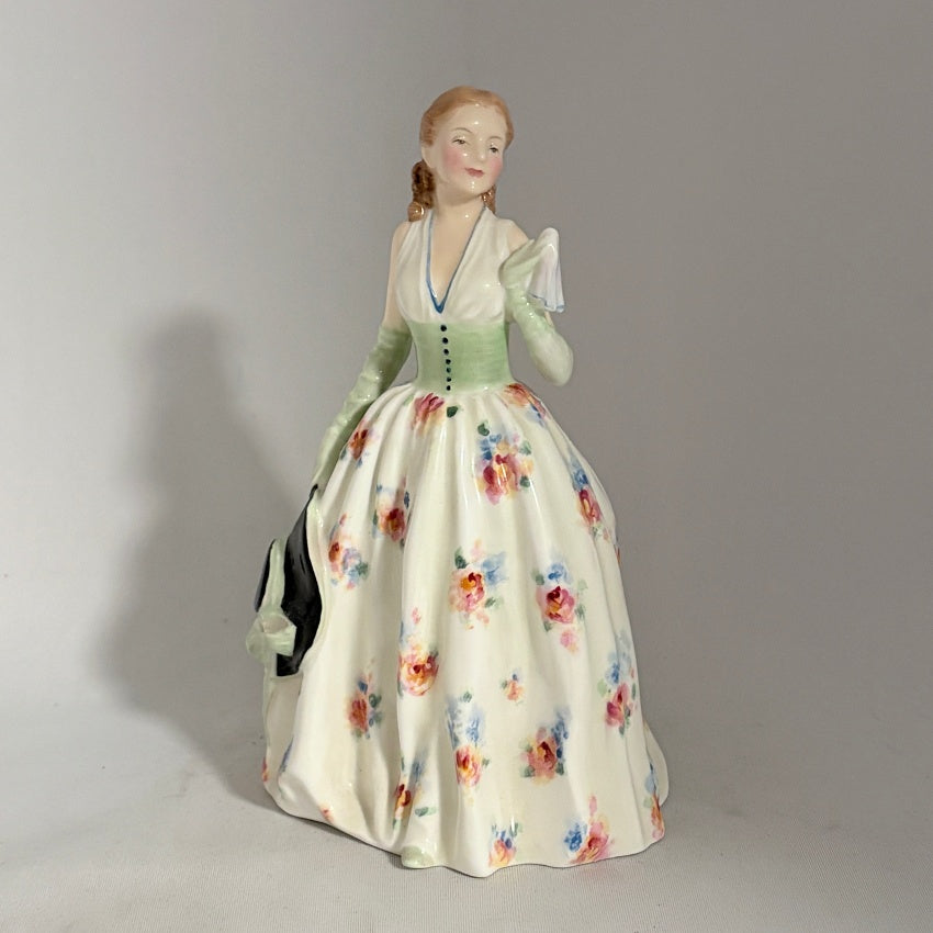 Carolyn HN2112( 1953 - 1965) 7" Royal Doulton Figurine