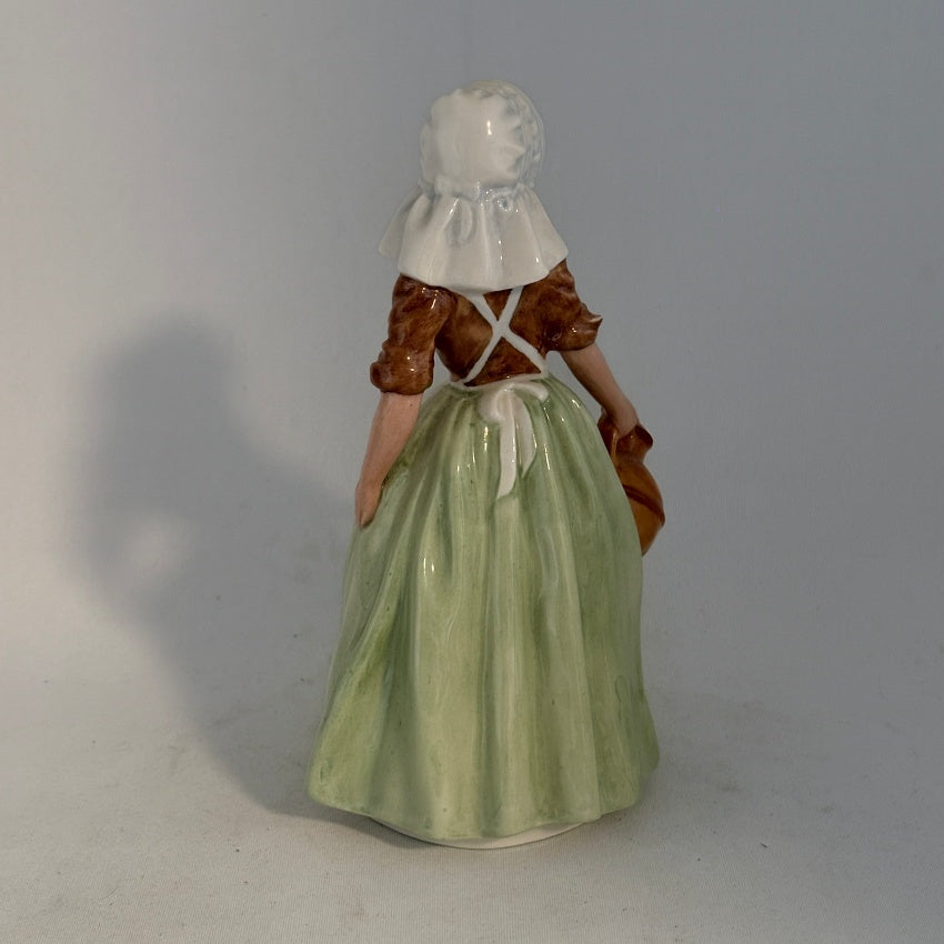 Royal Doulton Figurine Milkmaid HN2057