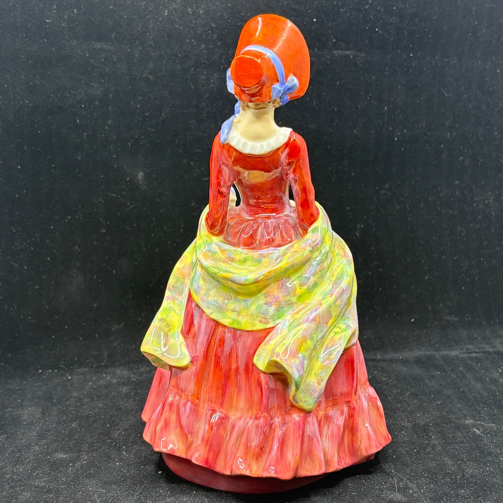 Royal Doulton Sabbath Morn HN1982- 7.25" Figurine - William Cross