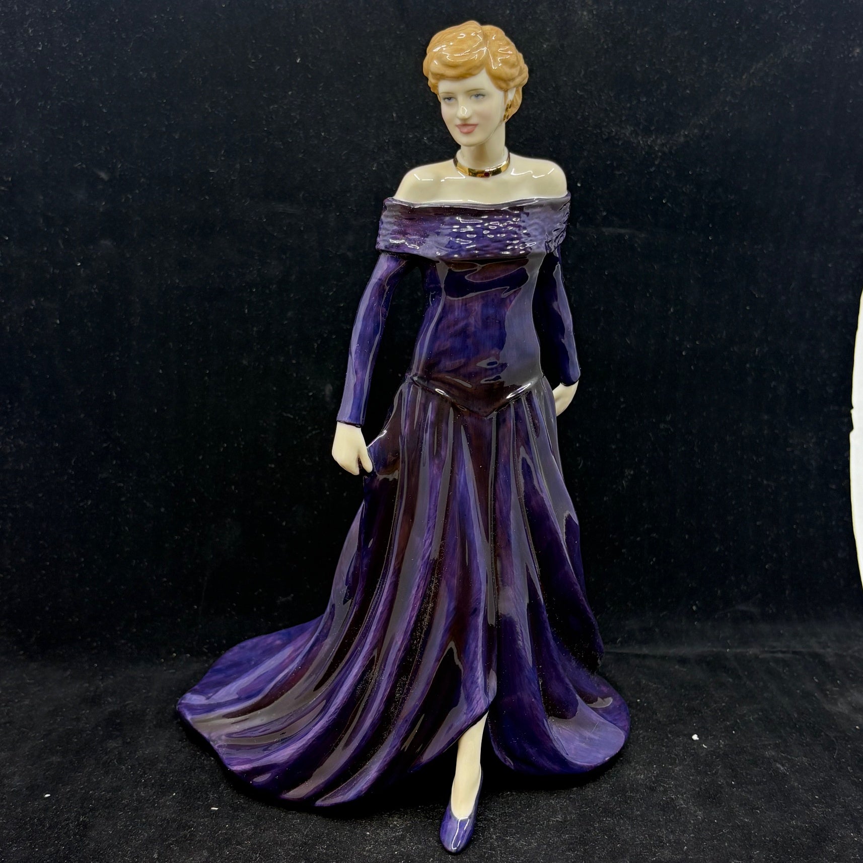 Royal Doulton Figurine Diana, Princese of Wales HN5066 - William Cross