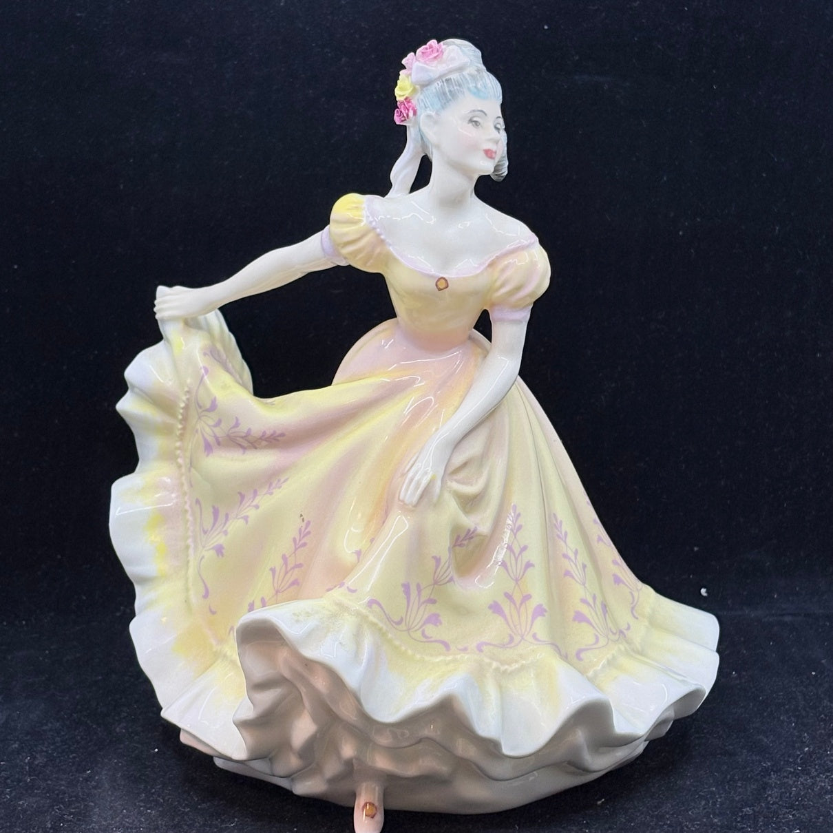 Royal Doulton Figurine Ninette HN2379 - William Cross