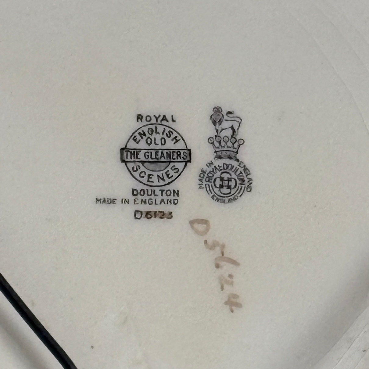 Royal Doulton OId English Scenes The Gleaners Charger