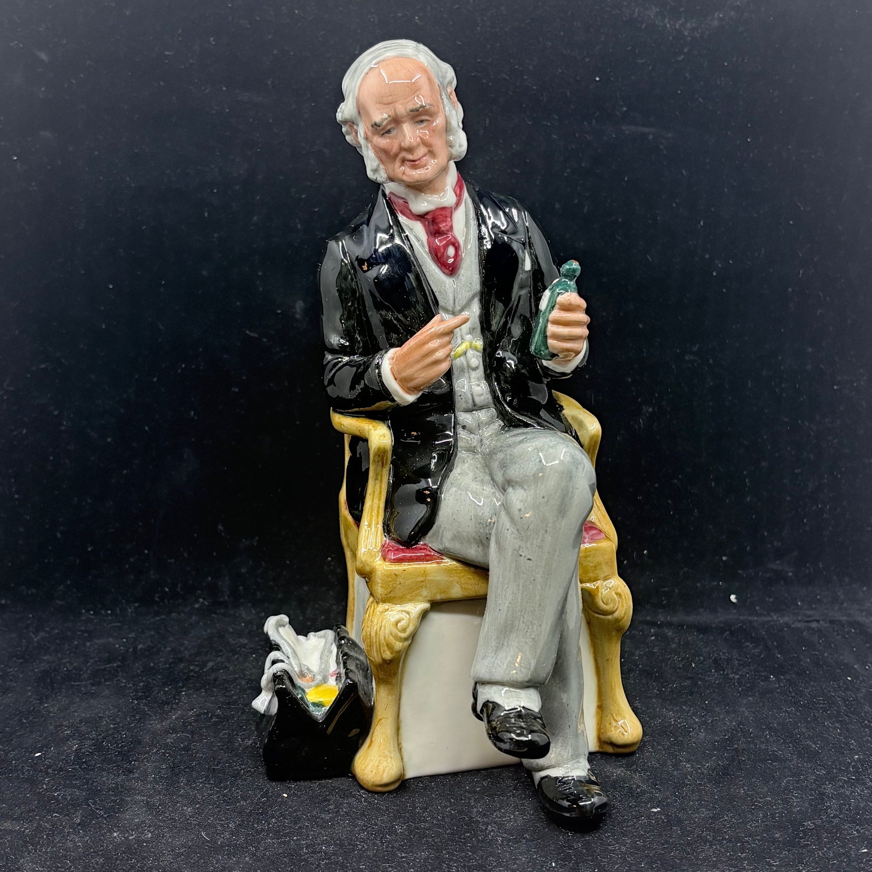 Royal Doulton Figurine The Doctor HN2858 - William Cross