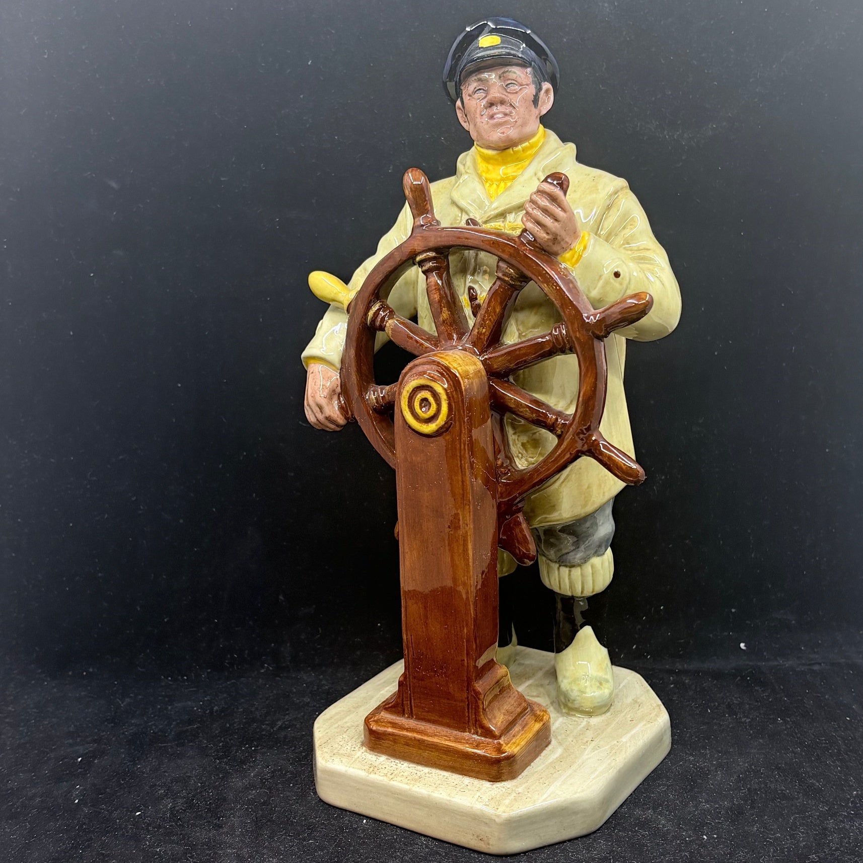 Royal Doulton Figurine Helmsman HN2499 - William