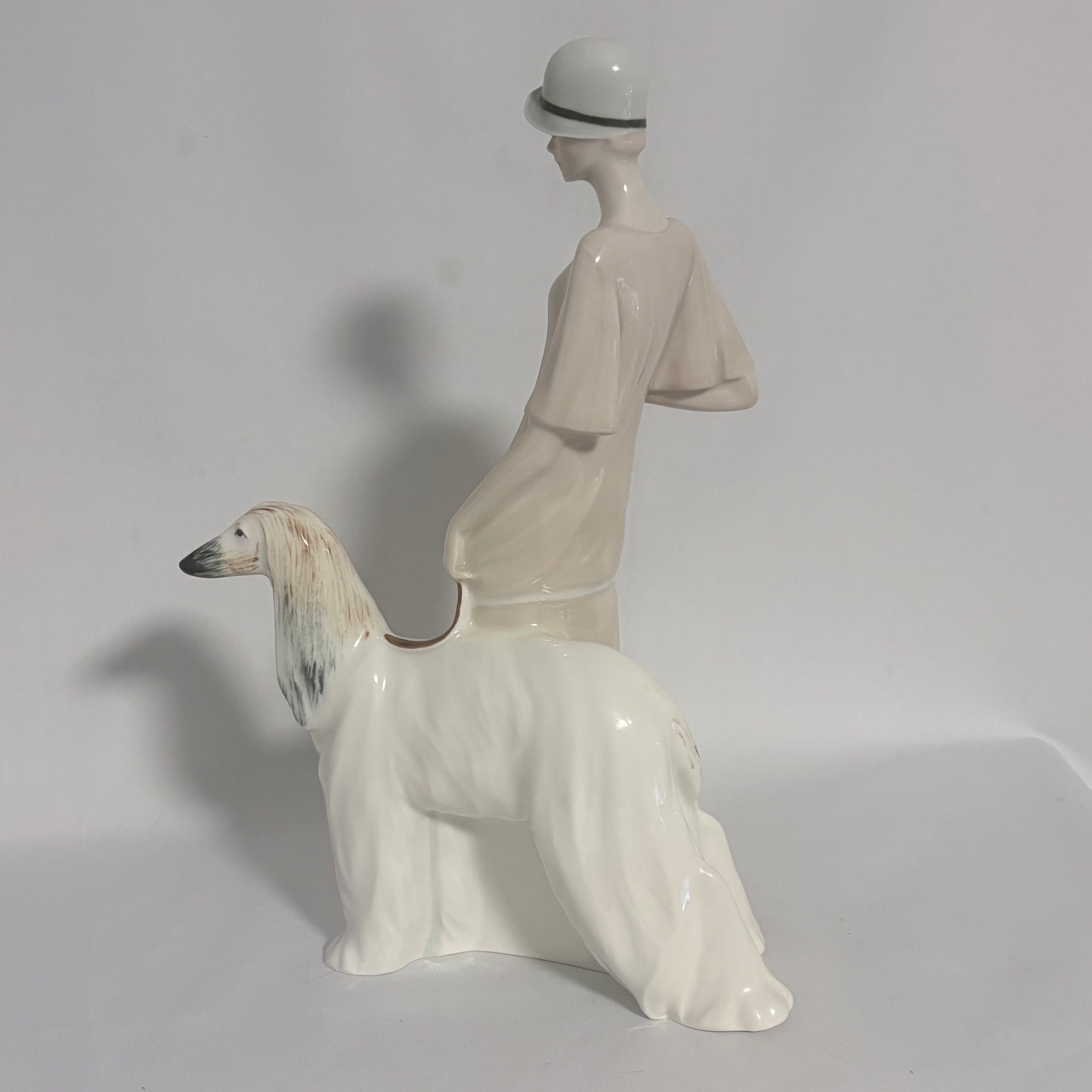Royal Doulton Figurine Promanade HN3072- William Cross