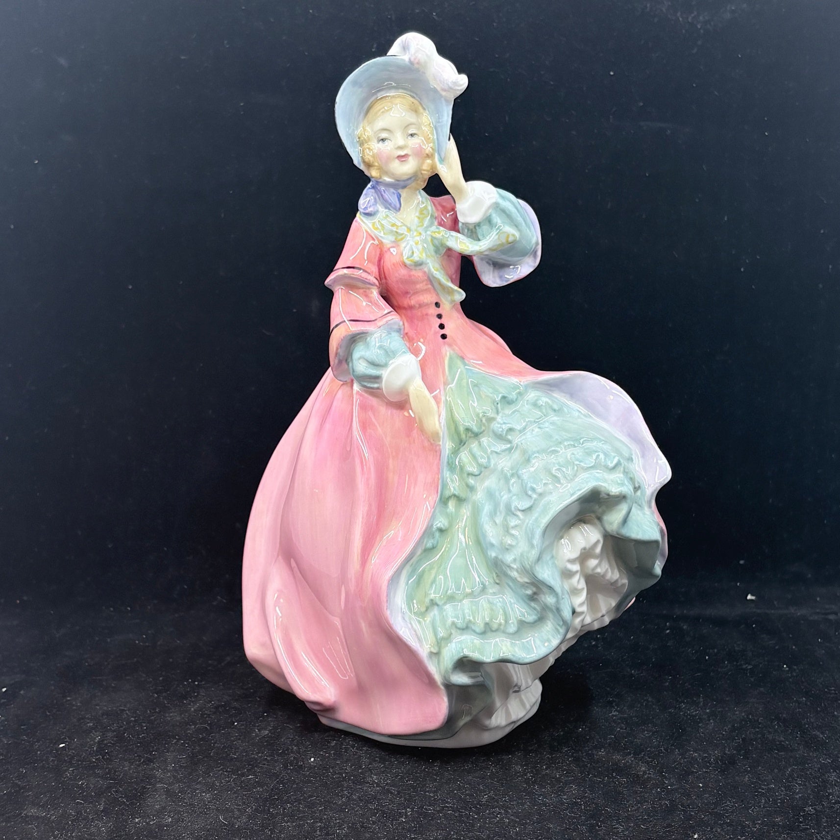 Royal Doulton Figurine Spring Morning HN1922 - William Cross