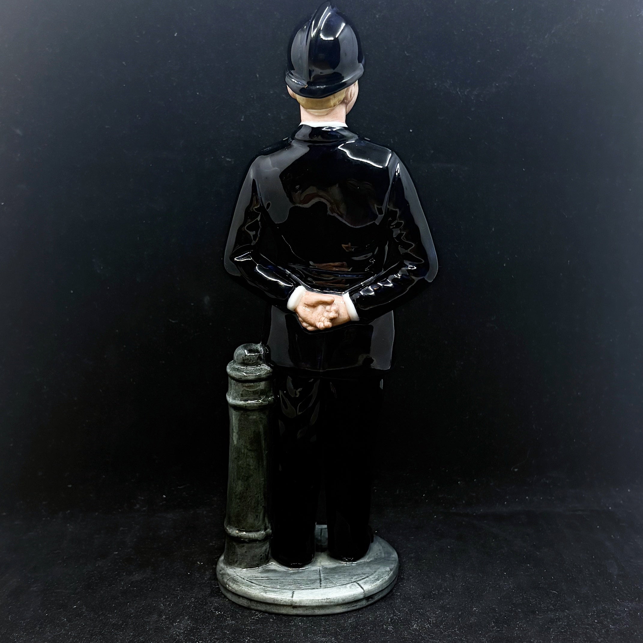 Royal Doulton Figurine The Bobby HN2778