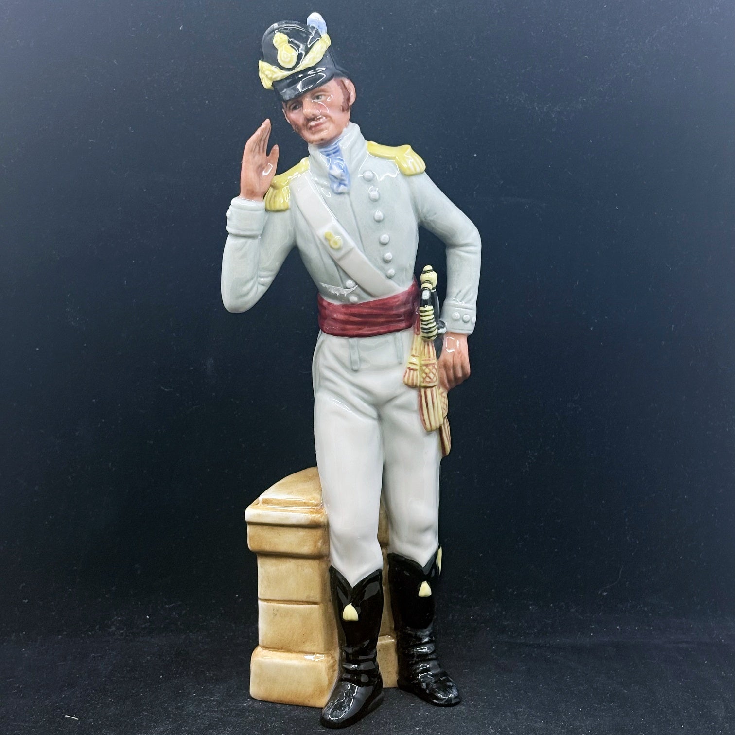 Royal Doulton Figurine Morning Ma'am HN2895 - William Cross