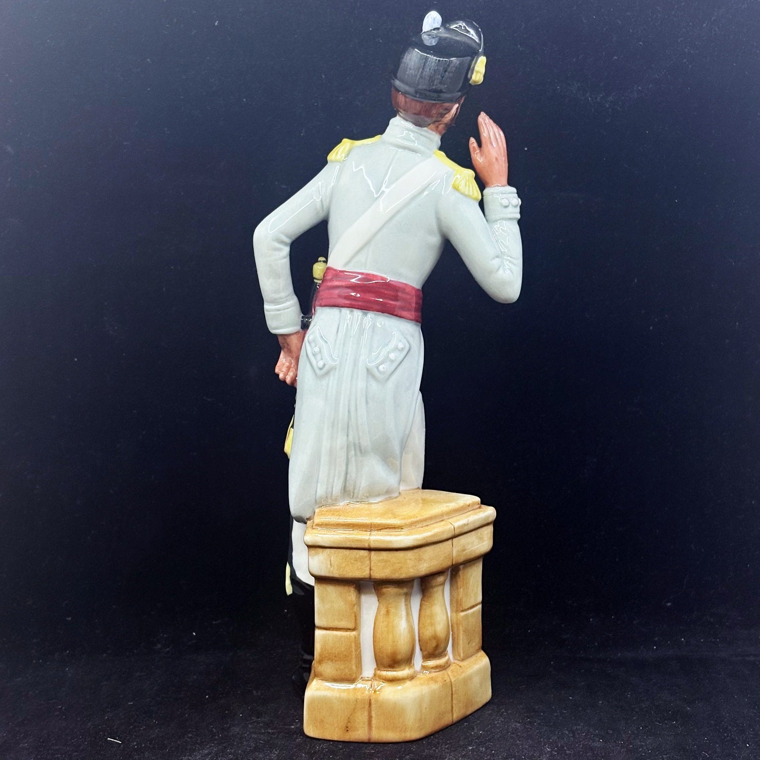 Royal Doulton Figurine Morning Ma'am HN2895