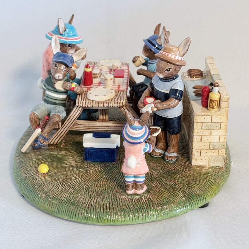 Royal Doulton Bunnykins Aussie BBQ DB505 – Ltd Ed 500 tableau