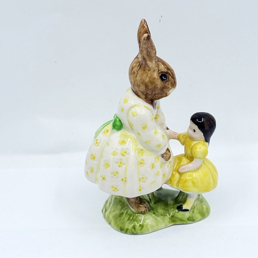 Royal Doulton Bunnykins Dollie Playtime DB80-Horne