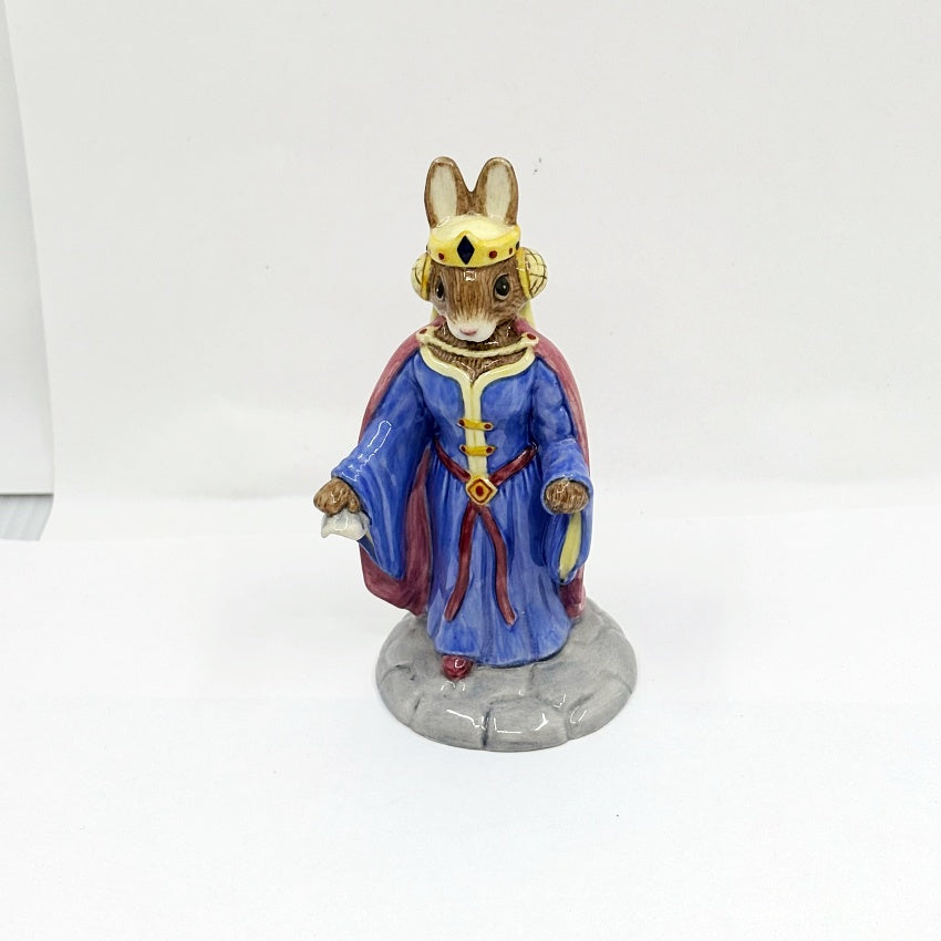 Royal Doulton Bunnykins Queen Gueniviere DB302