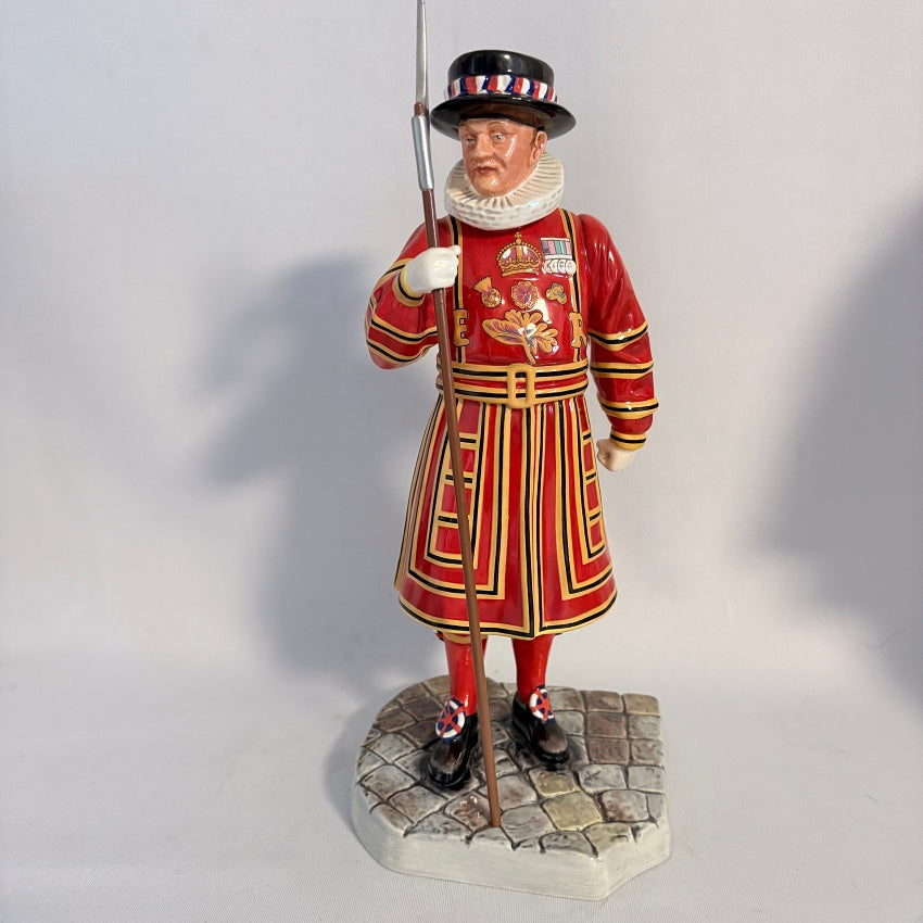 Royal Doulton HN5362 Beefeater – Iconic London Figurine