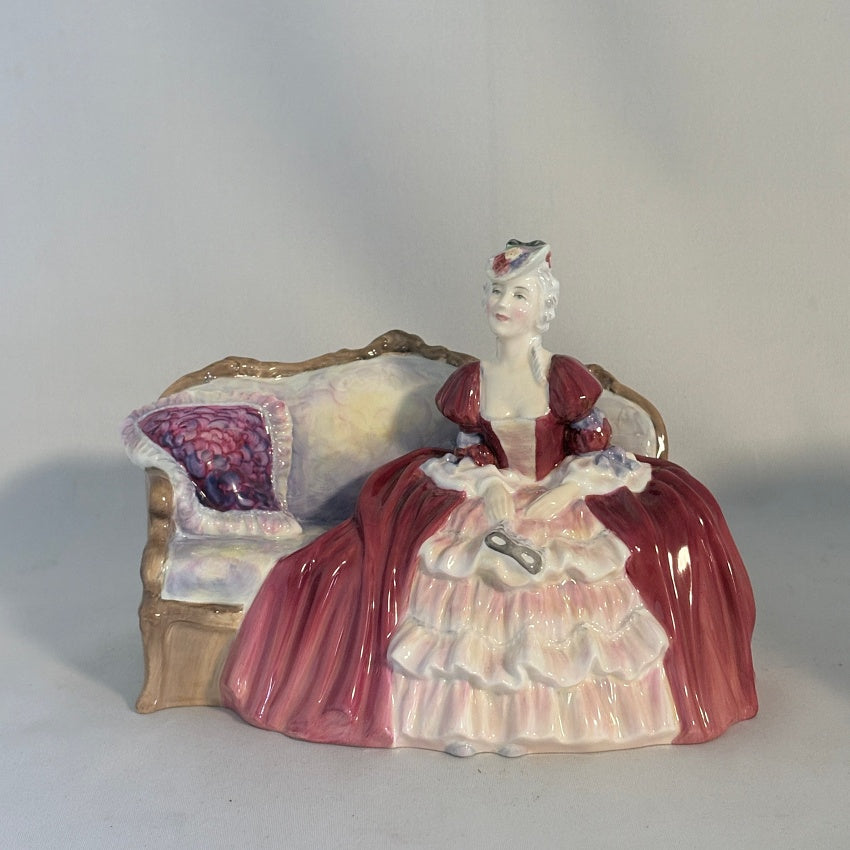 Royal Doulton Figurine Belle of The Ball HN1997 - William Cross
